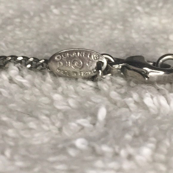 Chanel 2010 CC Pendant Rhinestone Necklace in Silvertone Metal (16in) - Picture 7 of 7